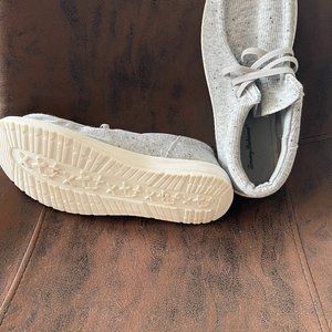 Tommy Bahama Slip-Ons